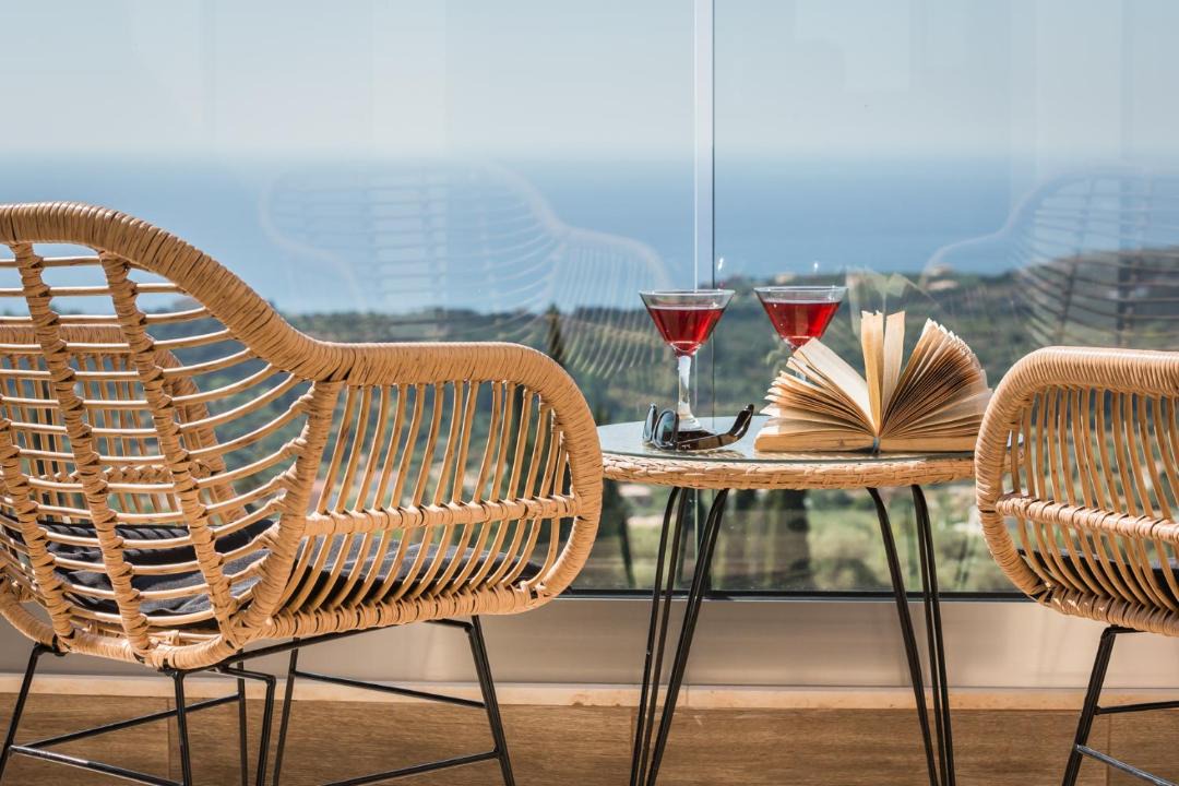 Photo of Patio Balcony in Leivathos