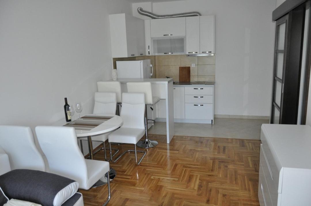 Photo of Livingroom in Podmaine