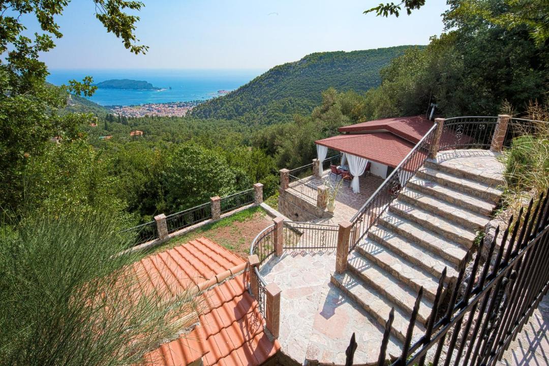 Photo of Others in Lapcici
