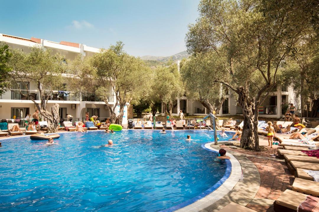 Photo of Others in Petrovac