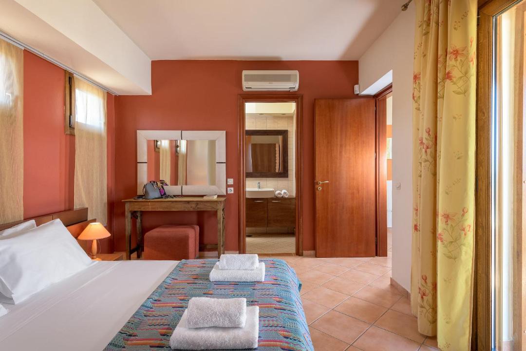 Photo of Bedroom in Lahania