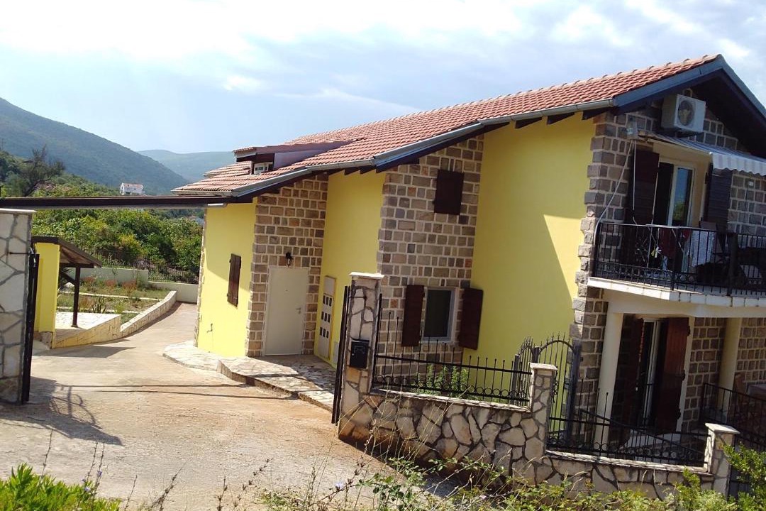 Photo of Buildings in Bigovo