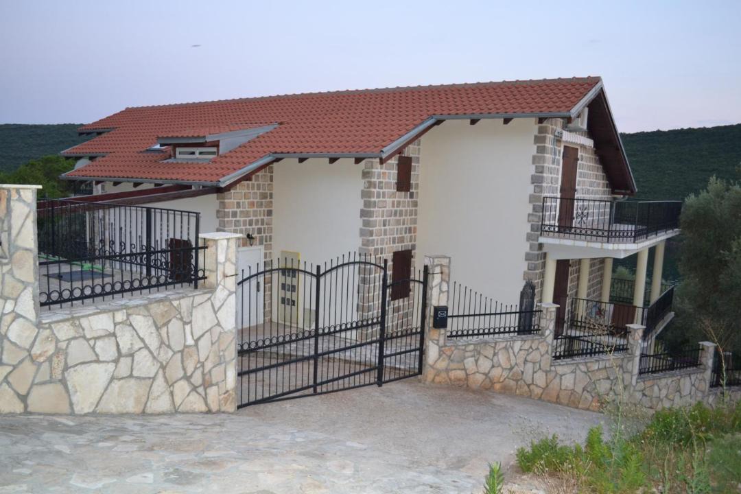 Photo of Buildings in Bigovo