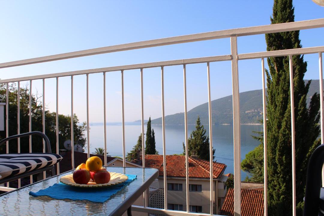 Photo of Patio Balcony in Topla