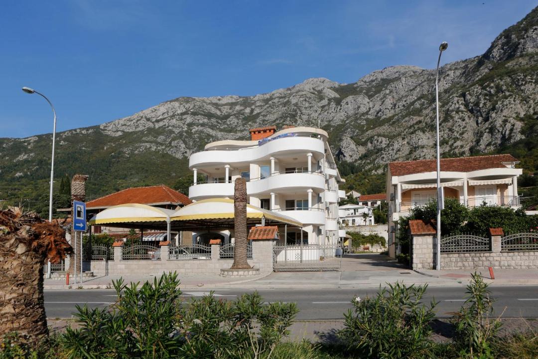 Photo of Others in Risan