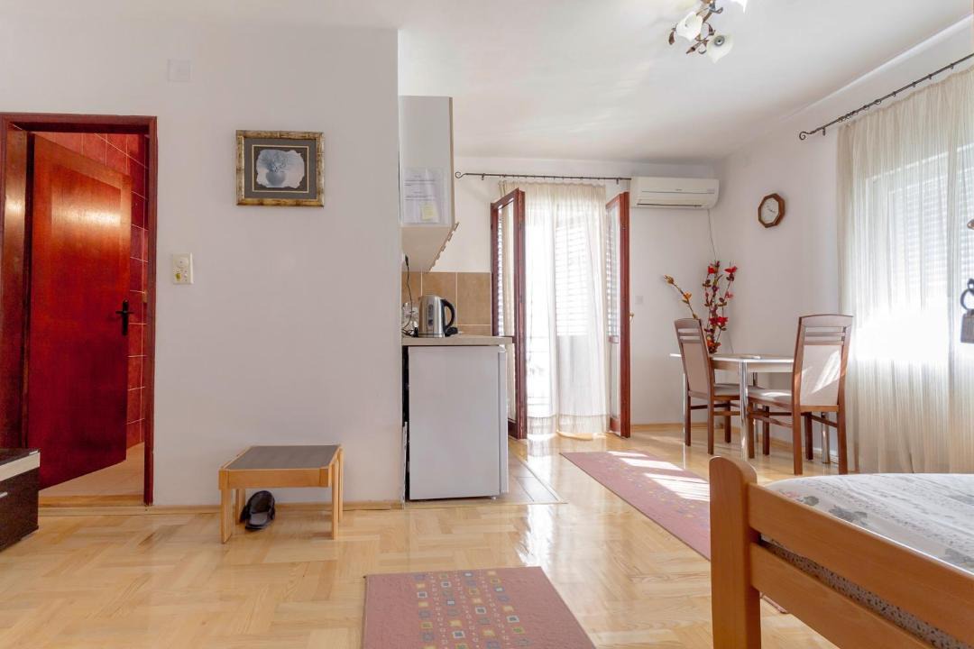 Photo of Others in Babilonija