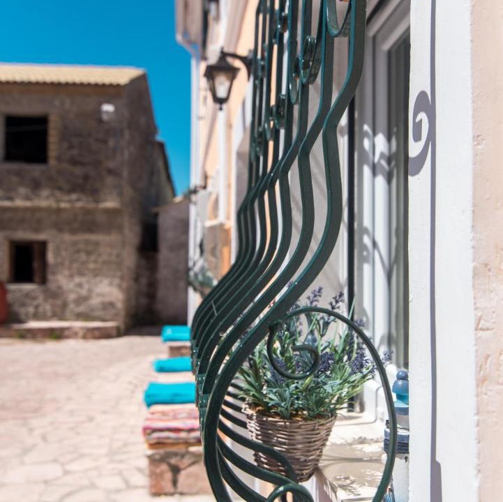 Photo of Patio Balcony in Chlomatiana