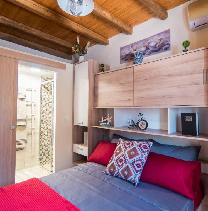 Photo of Bedroom in Chlomatiana