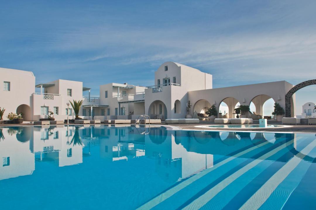 Photo of Others in Fira