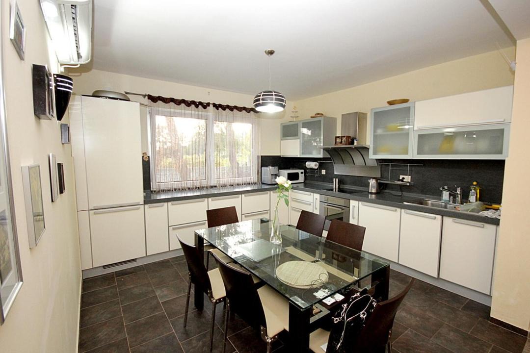 Photo of Kitchen in Zgrade