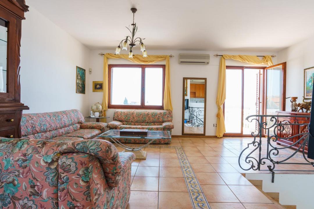Photo of Livingroom in Bar