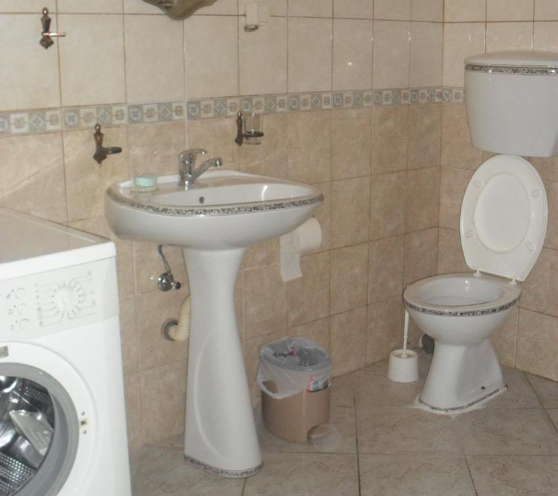 Photo of Bathroom in Rana