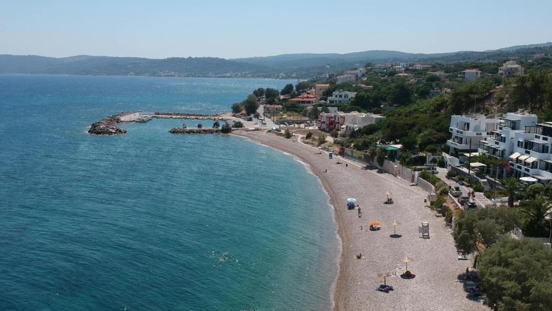 Photo of Others in Paralia Agias Fotinis