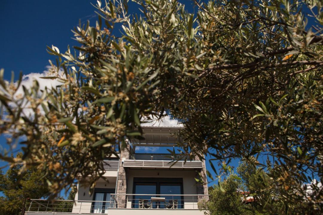 Photo of Buildings in Elia