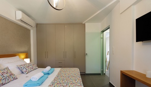 Apartment, 2 Bedrooms, Pool View