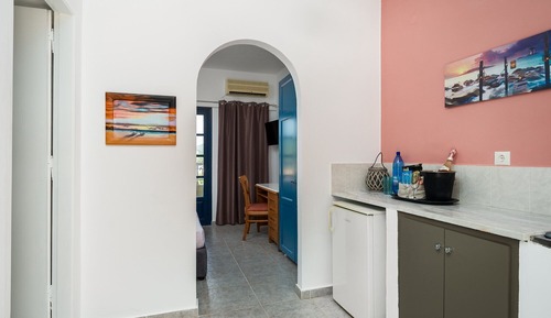 Panoramic Studio Suite, 1 King Bed, Sea View