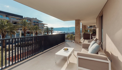 Family Suite, 2 Bedrooms, Pool View