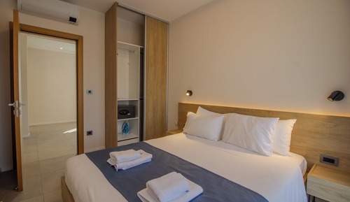 Premium Apartment, 3 Bedrooms, Balcony