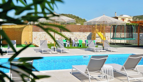 Family Apartment Garden &  Pool View