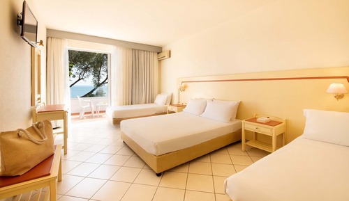Quadruple Room, Garden View