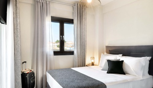 Two Bedroom Deluxe Apartment
