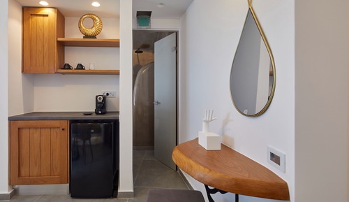 Junior Suite, Jetted Tub