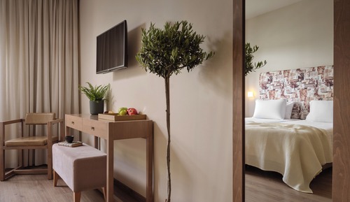 Family Room, 2 Bedrooms, Connecting Rooms