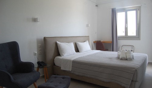 Economy Room, 1 Double or 2 Twin Beds, Non Smoking, Terrace