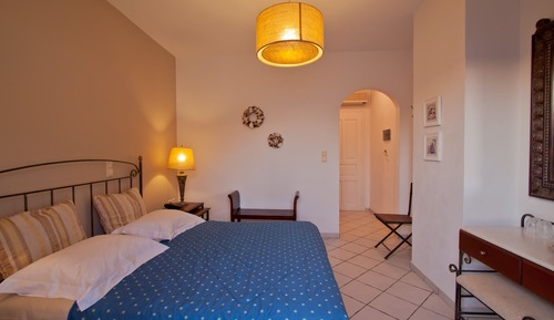 Standard Room, Partial Sea View