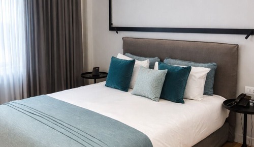 The Basic - Accessible Room