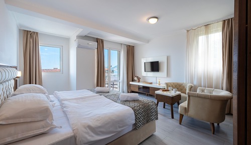 Two-Bedroom Suite