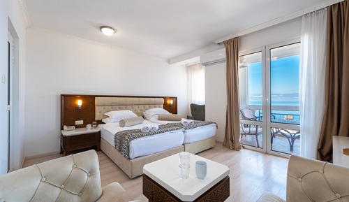 Two-Bedroom Apartment with Sea View