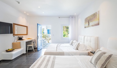 Deluxe Triple Room, Balcony, Garden View