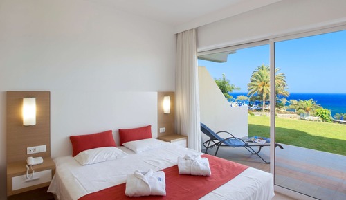 Family Room, Sea View