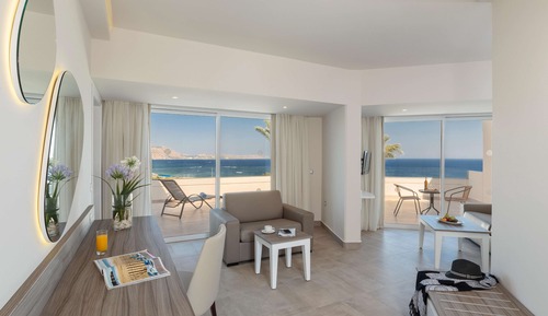 Executive Suite, Sea View