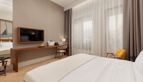 Superior Room, Garden View