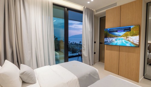 Standard Double Room, Balcony, Partial Sea View