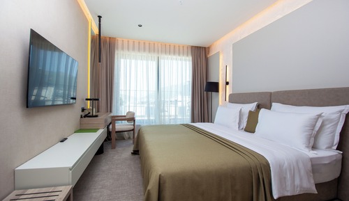 Standard Double or Twin Room, Partial Sea View