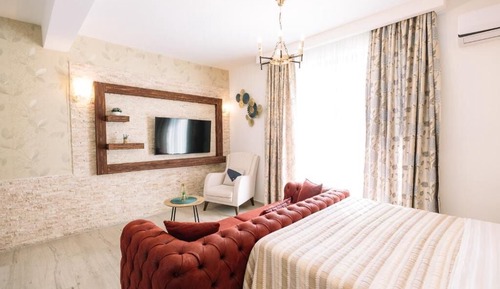 Superior Double Room, Balcony, Courtyard View