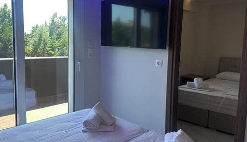 Family Apartment, Partial Sea View