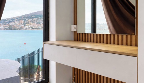 Apartment Balcony Partial Sea View