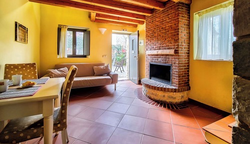 Premium Studio, Patio, Courtyard View