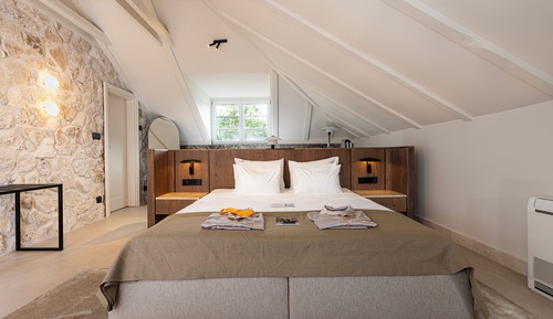 Room (Orjen)
