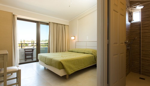 Superior Loft, 2 Bedrooms, Kitchen, Partial Sea View