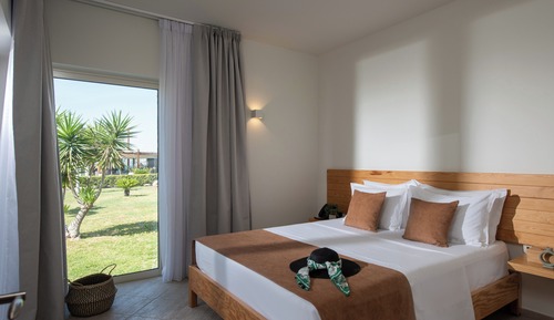 Basic Double Room, Garden View