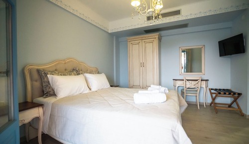 Superior Suite