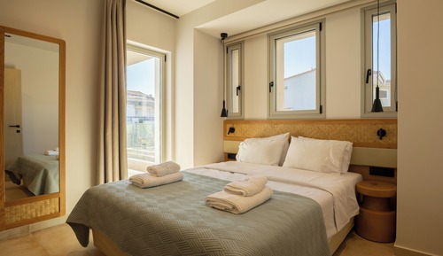 Superior Suite, Pool View
