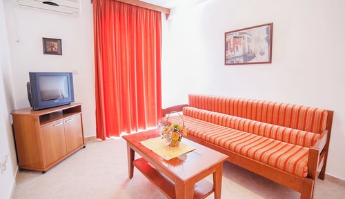 Classic Apartment, Balcony, Partial Sea View