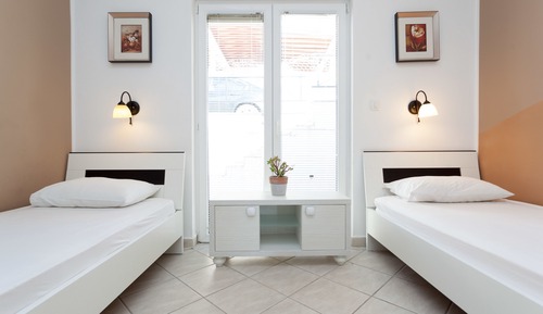 Standard Apartment, 2 Bedrooms, Terrace, Pool View (Gallery)