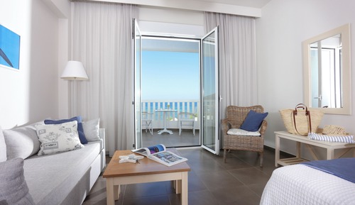 Studio, Partial Sea View